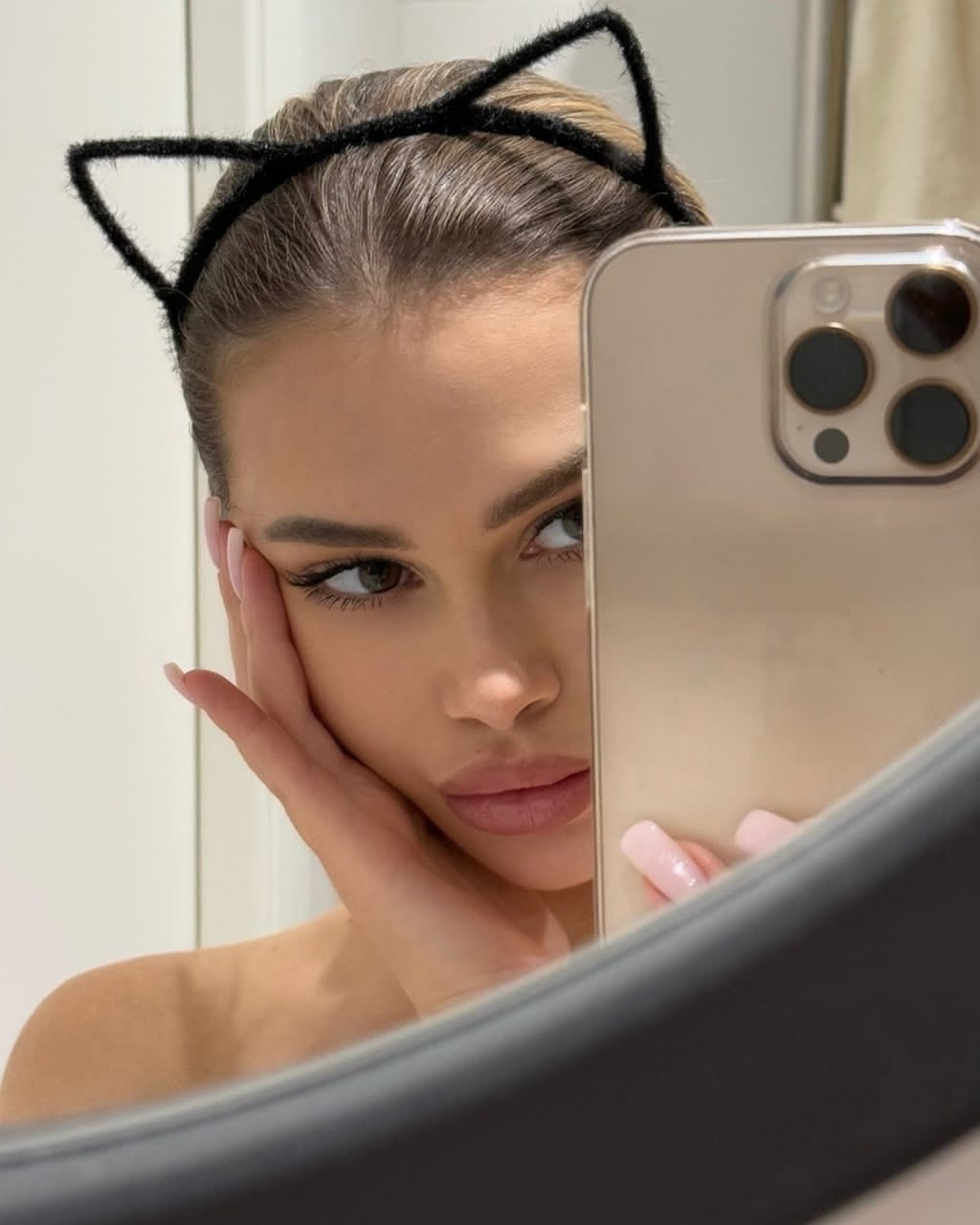 Динара - Модели